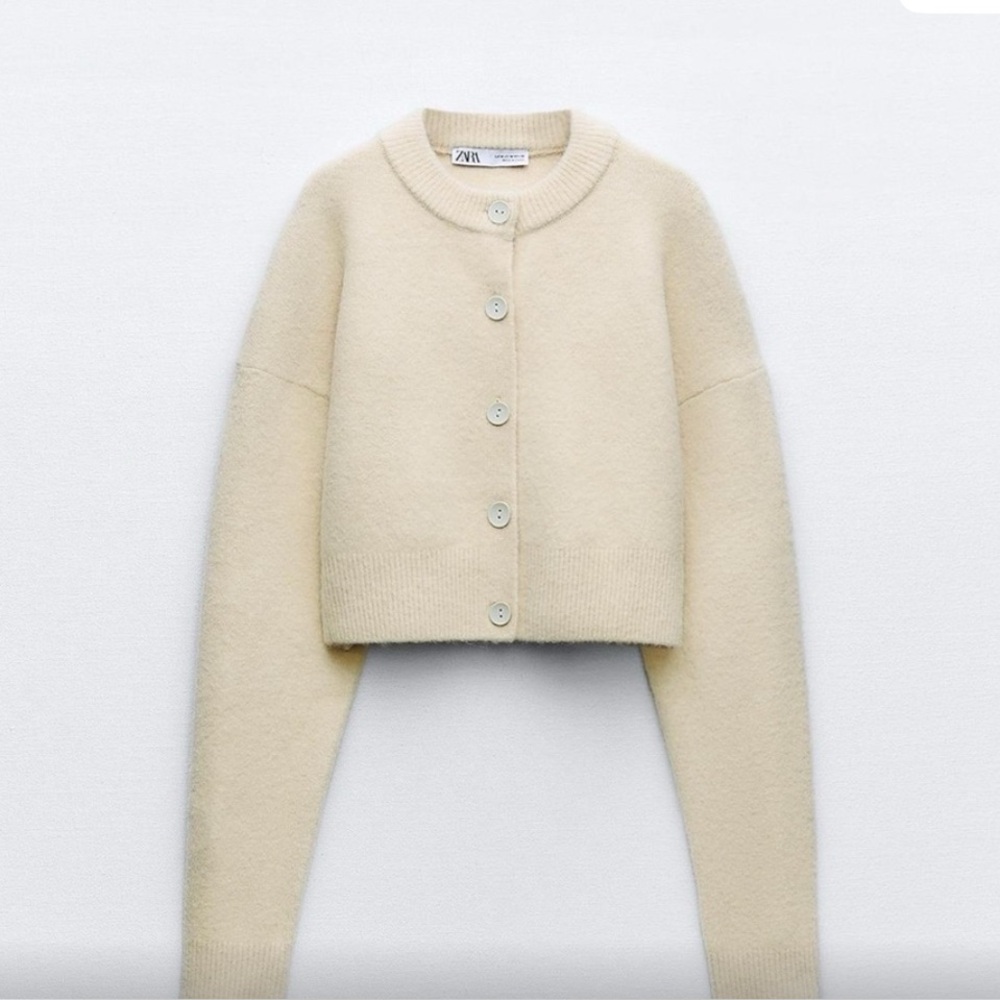 Zara Cream Button-Up Cardigan size xs